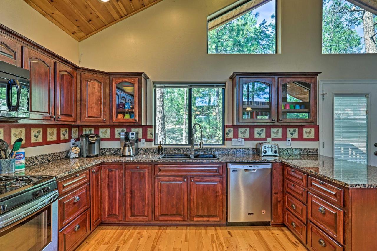 Serene Lakeside Cabin With Decks And Edler Lake Views! Pinetop-Lakeside Exterior foto